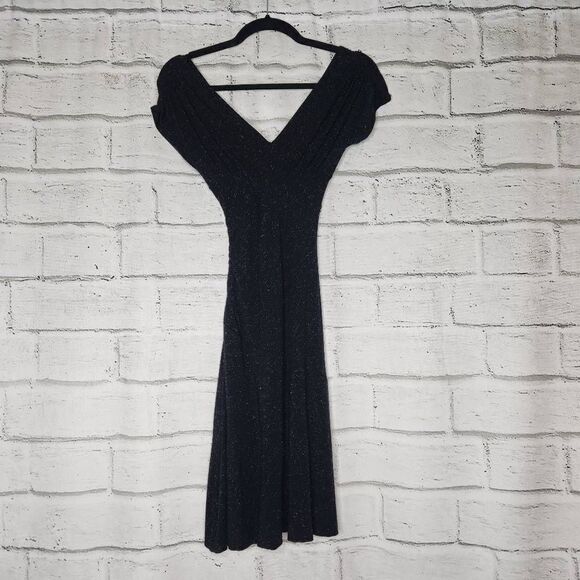 Diane Von Furstenberg Mula Cap Sleeve V-Neck Metallic Empire Dress Black Size 2 - Picture 1 of 14